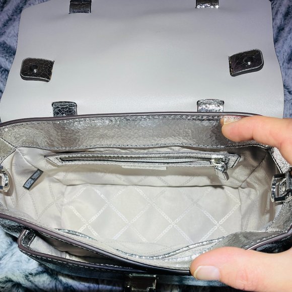 EUC - MICHAEL MK MANHATTAN MEDIUM CRACKLED METALLIC LEATHER SATCHEL (30T9MNCS6M) - Picture 9 of 11